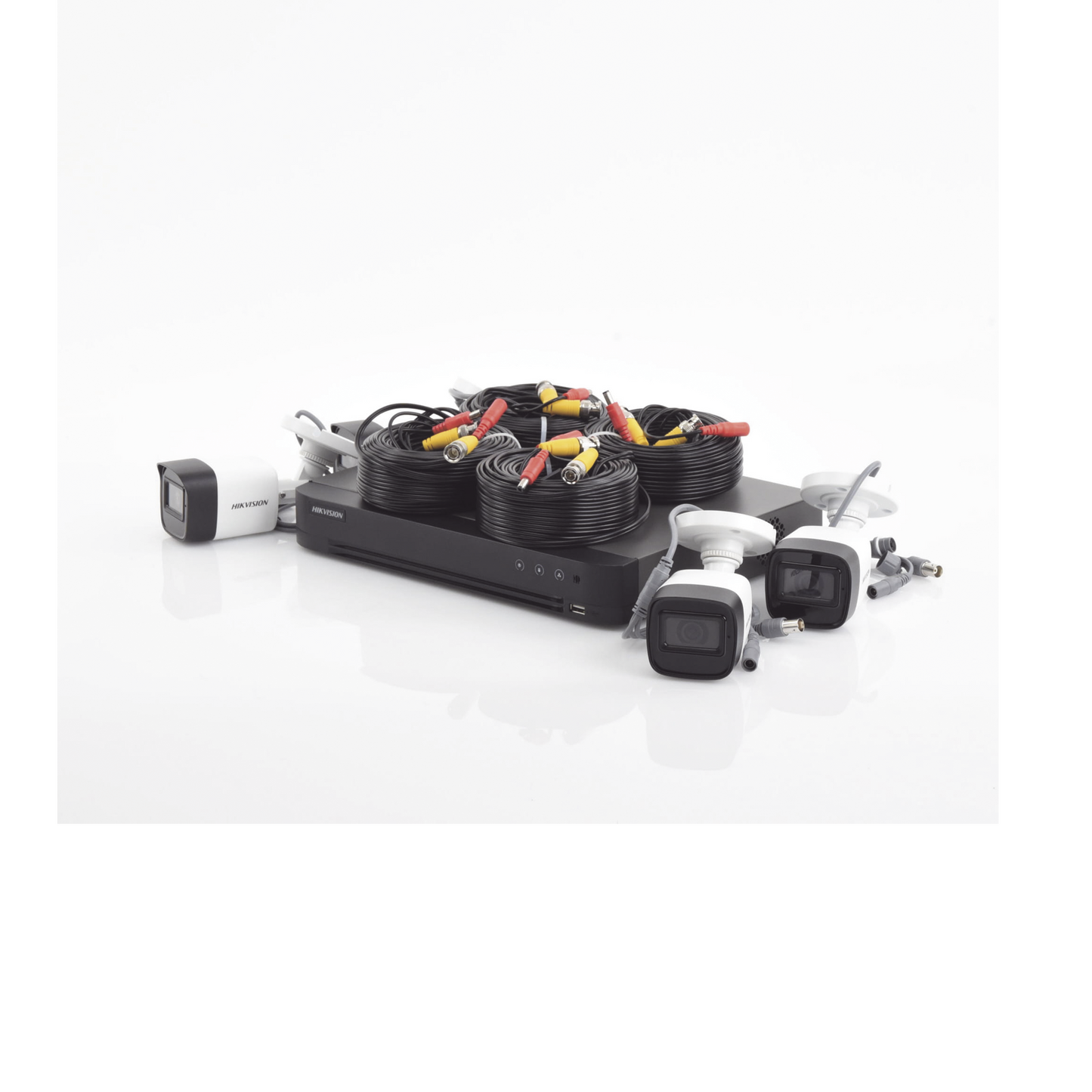KIT TURBOHD 5 Megapixel / DVR 4 Canales / 4 Cámaras Bala con Micrófono Integrado (exterior 2.8 mm) / Fuente de Poder / Accesorios de Instalación (MICRÓFONO INTEGRADO)