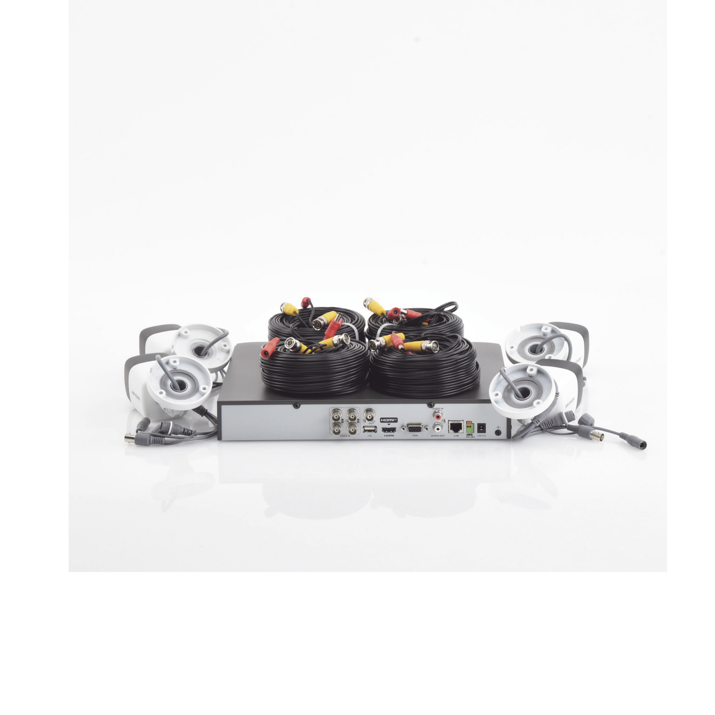 KIT TURBOHD 5 Megapixel / DVR 4 Canales / 4 Cámaras Bala con Micrófono Integrado (exterior 2.8 mm) / Fuente de Poder / Accesorios de Instalación (MICRÓFONO INTEGRADO)